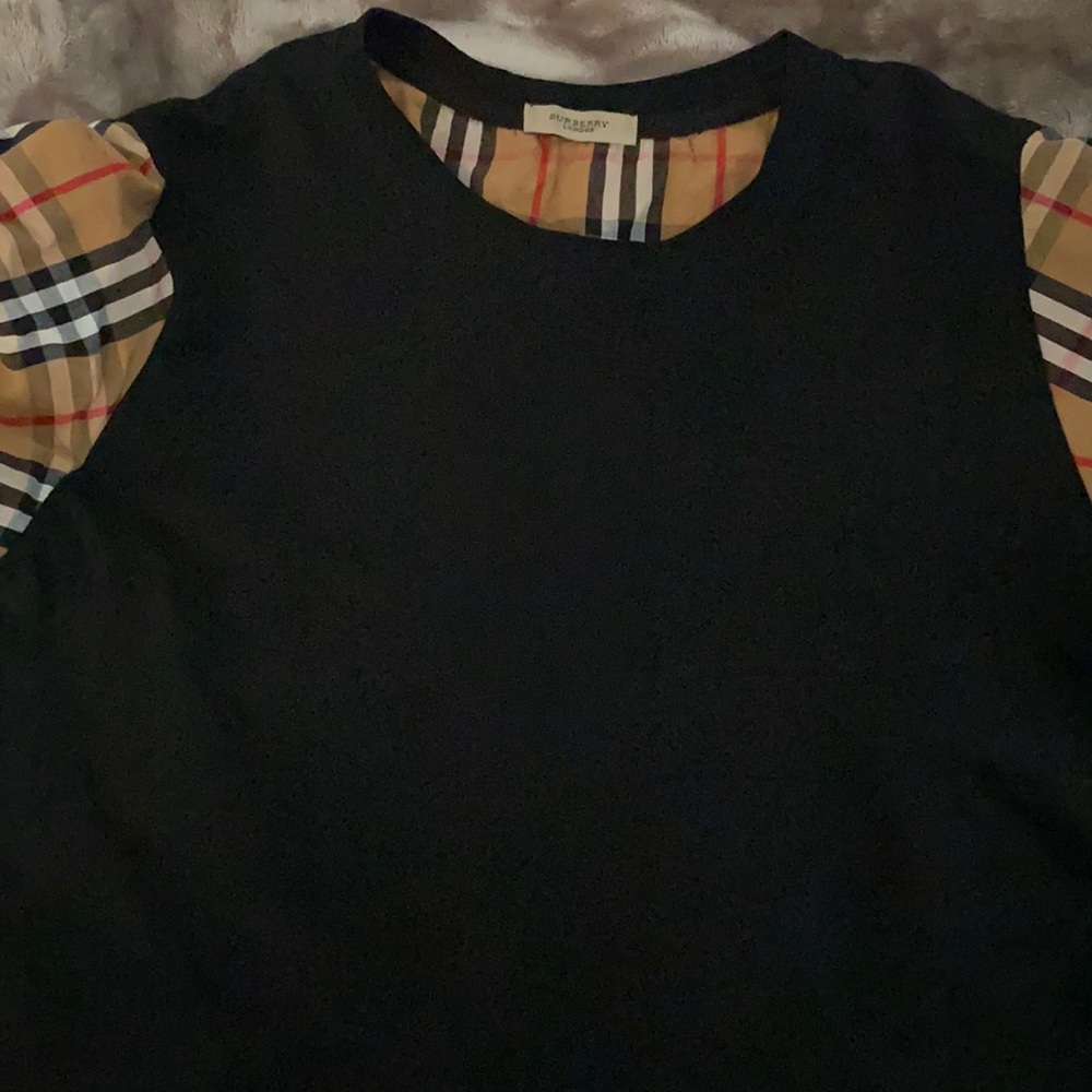 Black and brown tshirt